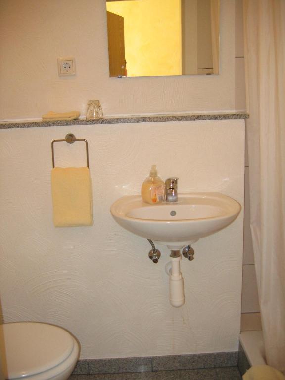 Hotel Rosenhof Düsseldorf Szoba fotó